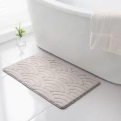 B&M Scallop Memory Foam Bath Mat - Taupe